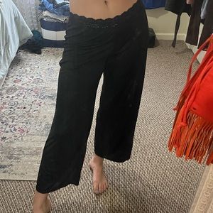 Natori Cropped Soft Elastic Waist Black Lounge Pant size S